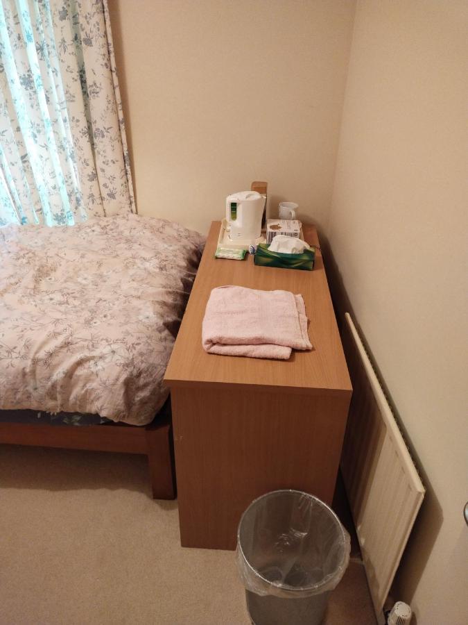 Crescent Apartments Homestay Cork Bagian luar foto